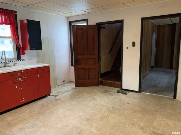 2810 Lind ST, Quincy, IL 62301