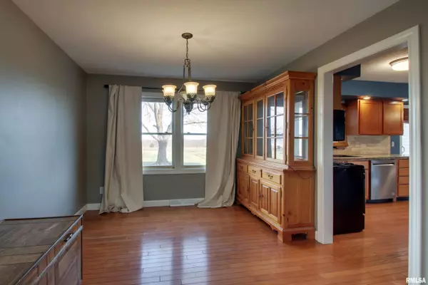 4915 SUNVIEW DR, Quincy, IL 62305