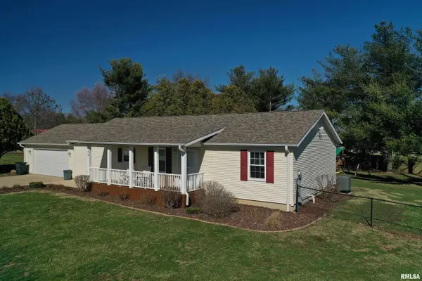 122 EASY DR, Jacksonville, IL 62650