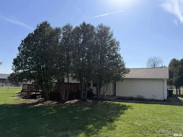 122 EASY DR, Jacksonville, IL 62650