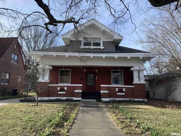 2208 VERMONT ST, Quincy, IL 62301