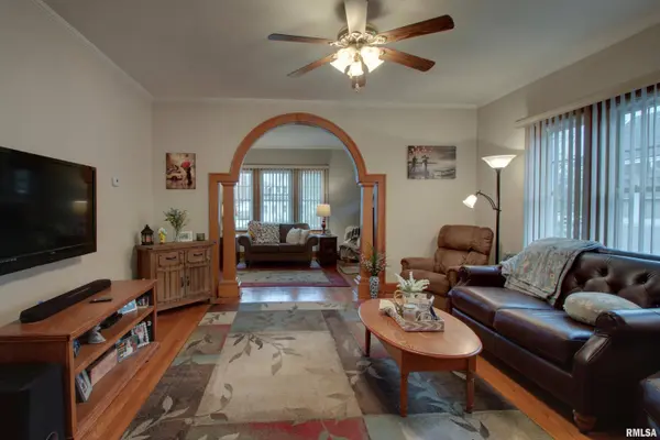 2133 HAMPSHIRE ST, Quincy, IL 62301