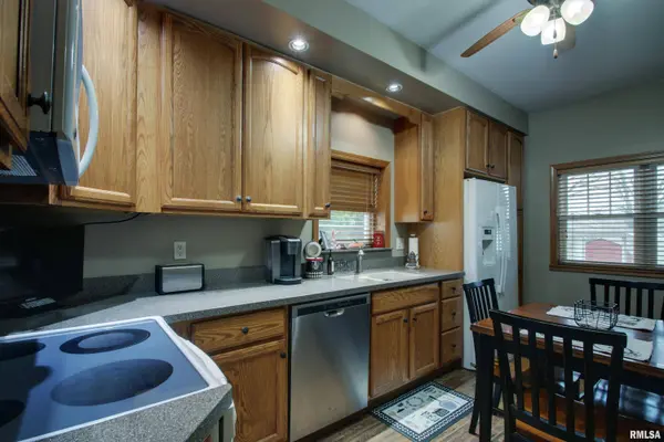 2133 HAMPSHIRE ST, Quincy, IL 62301