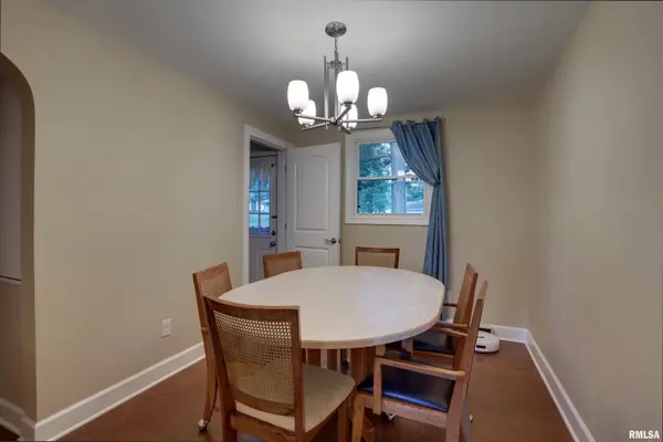 504 HICKORY GROVE CTR, Quincy, IL 62305