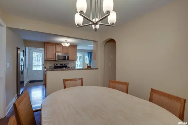 504 HICKORY GROVE CTR, Quincy, IL 62305