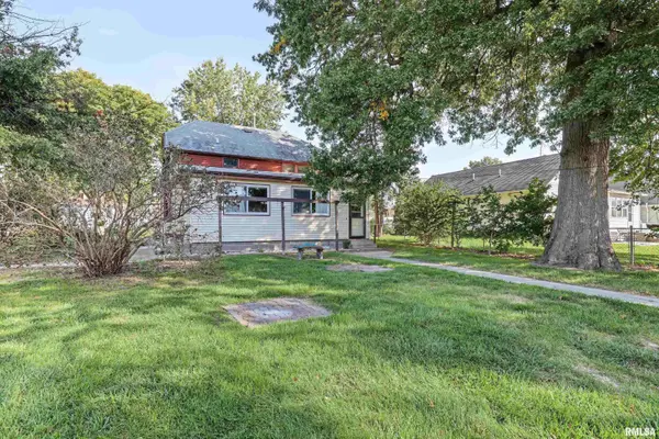 2604 CHESTNUT ST, Quincy, IL 62301