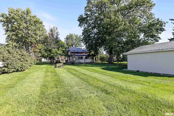 2604 CHESTNUT ST, Quincy, IL 62301