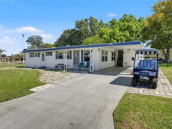 1124 FOREST LN, Tavares, FL 32778