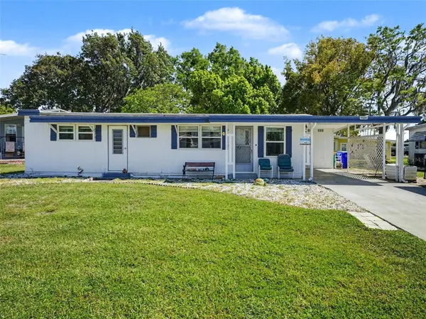 1124 FOREST LN, Tavares, FL 32778