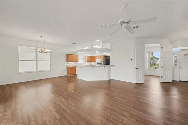 512 GRAND VISTA TRL, Leesburg, FL 34748