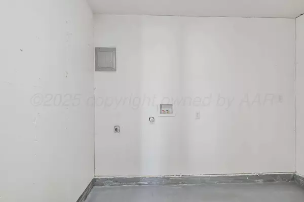 3808 BEAVER DR, Amarillo, TX 79107