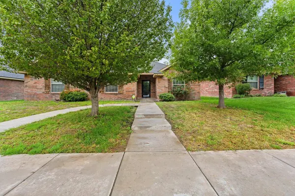 8302 ALEXANDRIA AVE