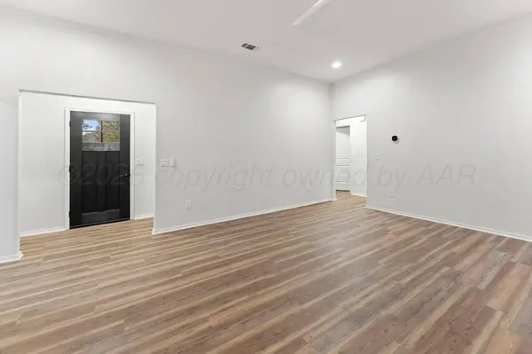 8302 ALEXANDRIA AVE, Amarillo, TX 79118