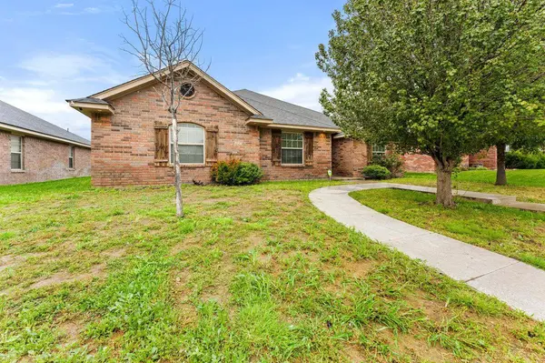 8302 ALEXANDRIA AVE, Amarillo, TX 79118
