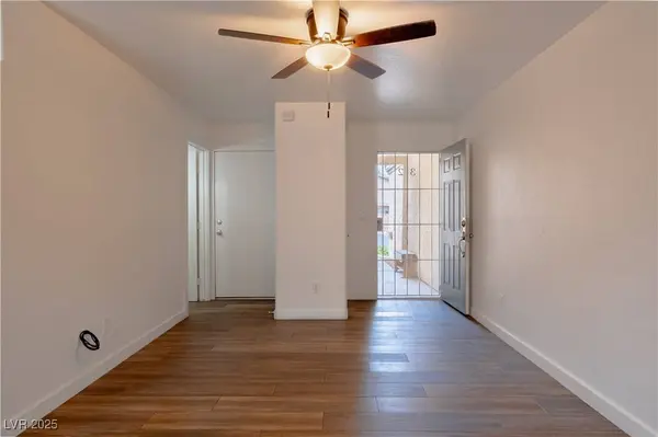 5330 E Charleston BLVD #32, Las Vegas, NV 89142