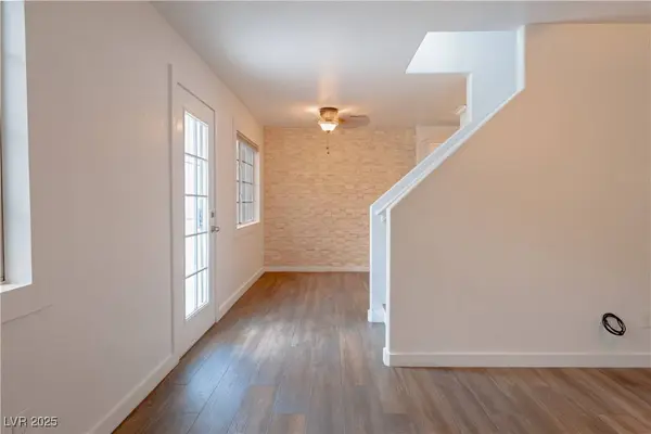 5330 E Charleston BLVD #32, Las Vegas, NV 89142