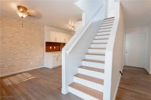 5330 E Charleston BLVD #32, Las Vegas, NV 89142