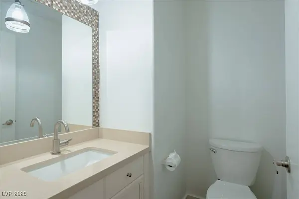 5330 E Charleston BLVD #32, Las Vegas, NV 89142