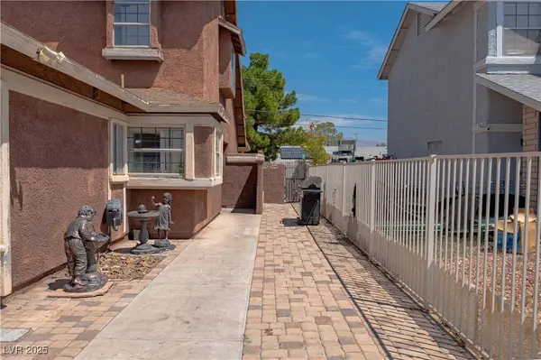 6608 Messenger CT, Las Vegas, NV 89108