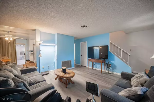 169 Pecos WAY, Las Vegas, NV 89121