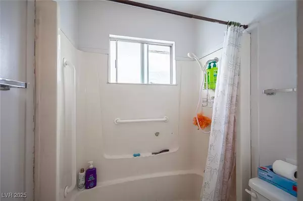 169 Pecos WAY, Las Vegas, NV 89121