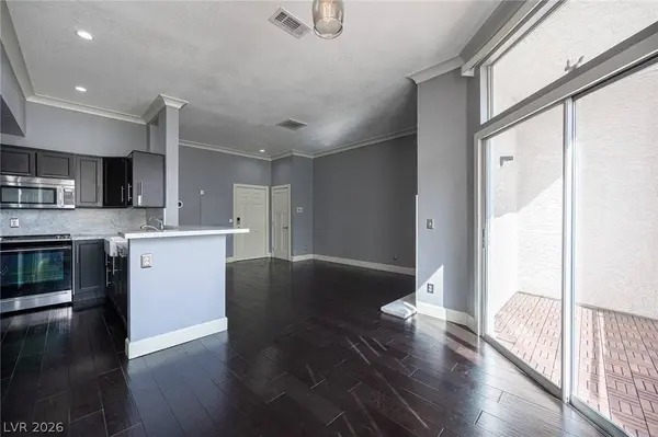 3150 Soft Breezes DR #2047, Las Vegas, NV 89128
