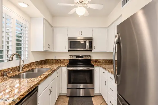 1320 E BETHANY HOME Road #54, Phoenix, AZ 85014