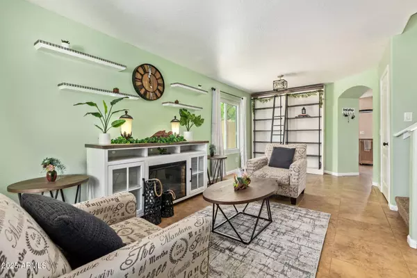 1991 S BAHAMA Drive, Gilbert, AZ 85295