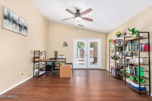 8626 W PAPAGO Street, Tolleson, AZ 85353