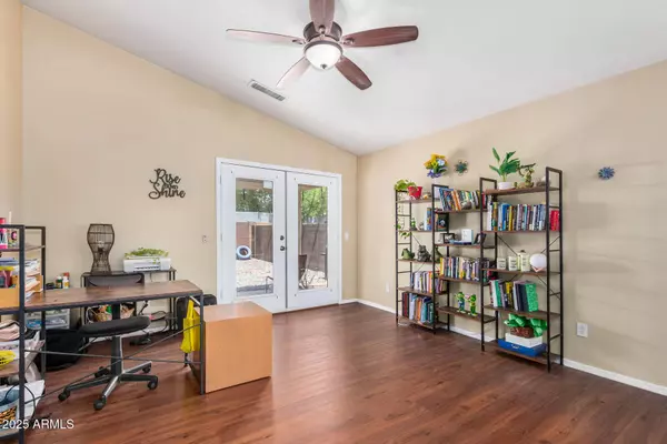 8626 W PAPAGO Street, Tolleson, AZ 85353