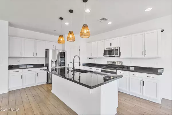 5441 W CHUCK BOX Road, Laveen, AZ 85339