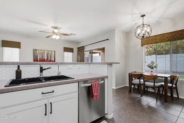 529 E SAN CARLOS Way, Chandler, AZ 85249