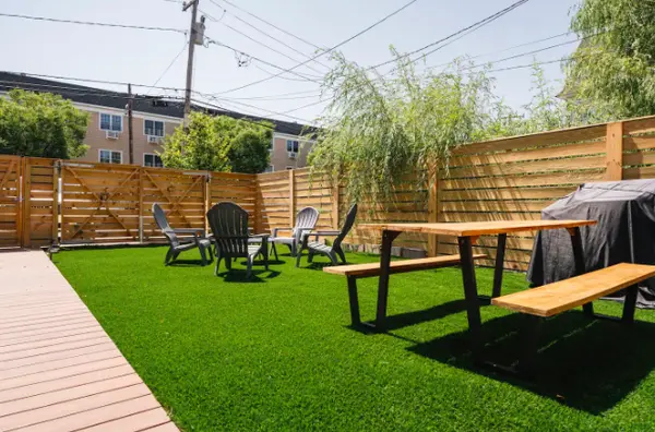 170 Beach 92nd St, Far Rockaway, NY 11693-1512