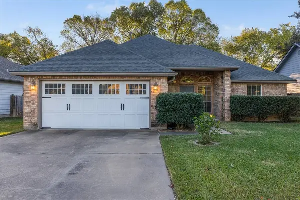 407 N Coulter DR, Bryan, TX 77803