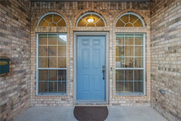 407 N Coulter DR, Bryan, TX 77803