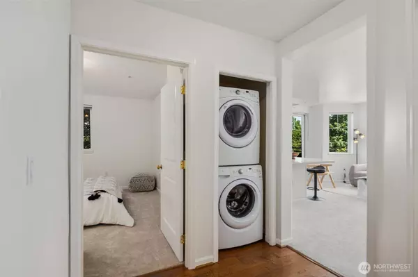 1525 NW 57th ST #205, Seattle, WA 98107