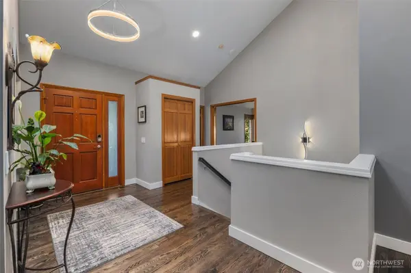 19413 NE 203rd PL, Woodinville, WA 98077