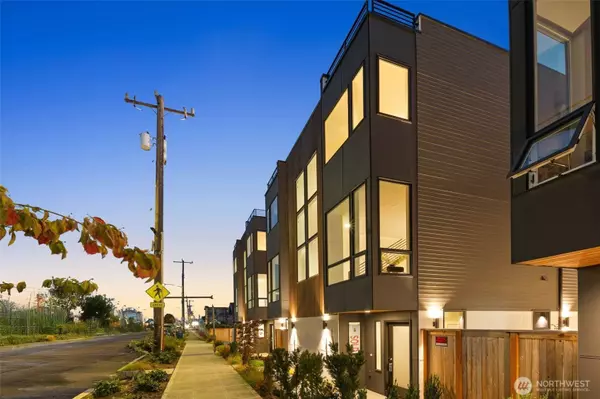 9241 A 16th AVE SW, Seattle, WA 98106