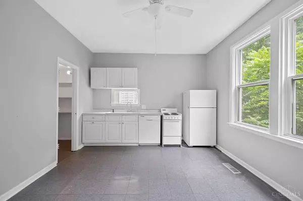 1230 Manss Ave, Cincinnati, OH 45205