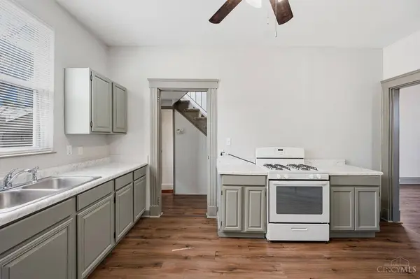 1011 McPherson, Cincinnati, OH 45205