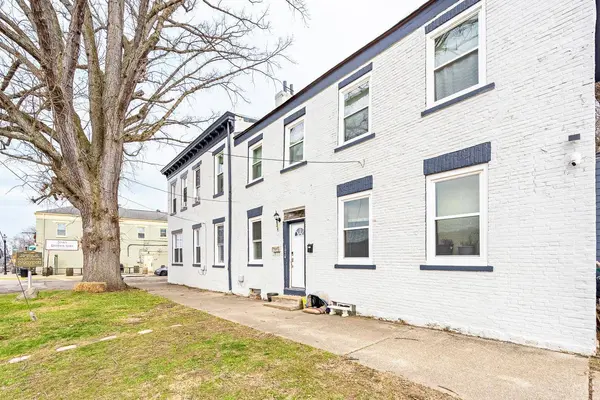 102 Union St, New Richmond, OH 45157