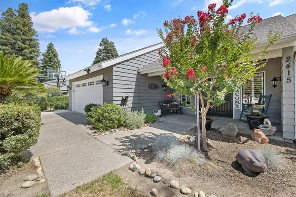2415 E Vassar Drive, Visalia, CA 93292