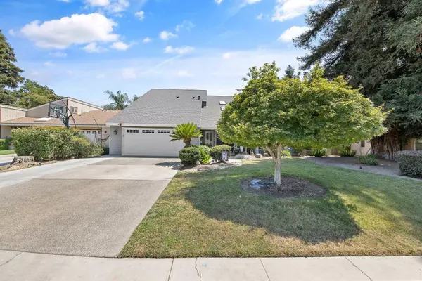 2415 E Vassar Drive, Visalia, CA 93292