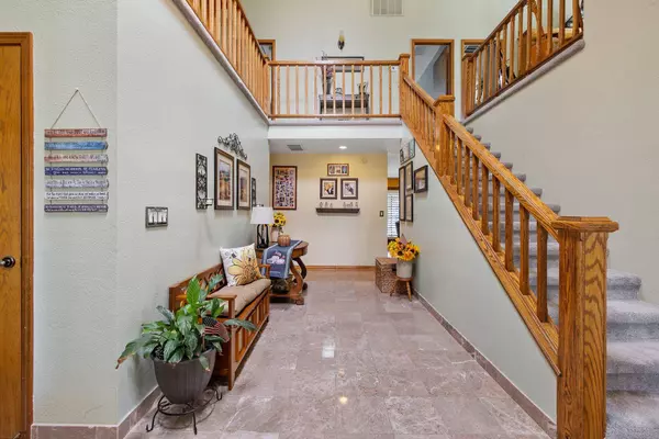 2415 E Vassar Drive, Visalia, CA 93292