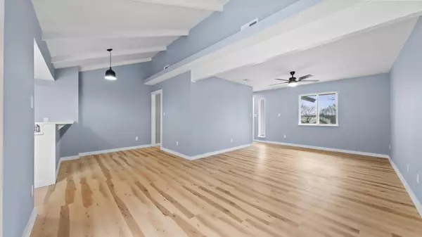 1112 Village Green DR, Austin, TX 78753