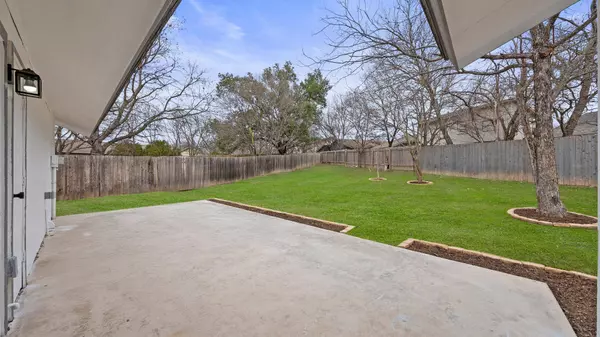 1112 Village Green DR, Austin, TX 78753