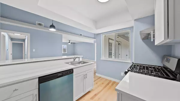 1112 Village Green DR, Austin, TX 78753