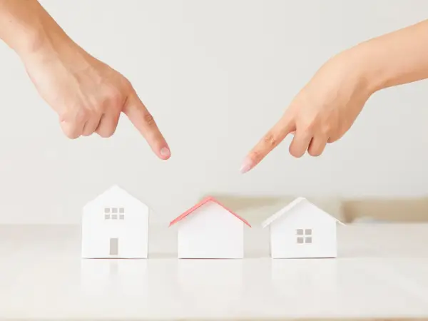 Waterfront vs. Non-Waterfront Homes on the Mississippi Gulf Coast: What’s Worth the Cost?