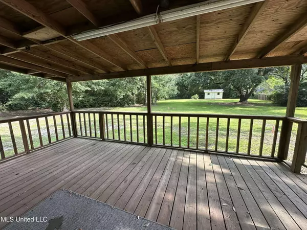 20164 Pineville Road, Long Beach, MS 39560