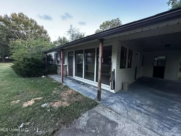 2312 Seneca Avenue, Pascagoula, MS 39567